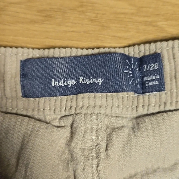 Indigo Rising Shorts 7/28 - Picture 2 of 3